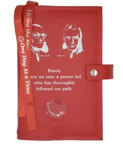 Big Book Regular Hardback – Bill and Bob/Med holder with Snap/Bookmarks/Penholder (Red) DDBAA1002